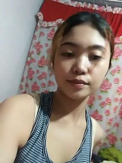 Alena Si Cantik Ketagihan Omek Dildo