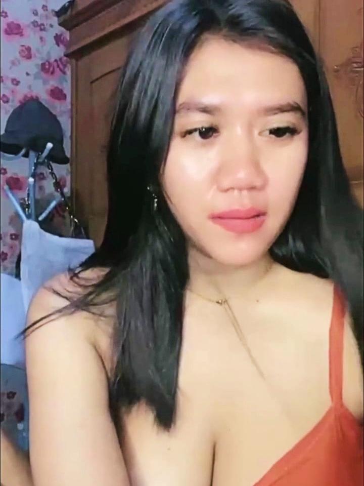 Ashalina Pamer Lubang Meki Tembem