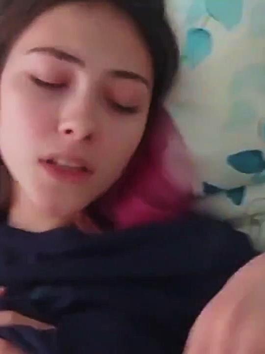 Bokep Chindo Stephanie Chan Adegan Entot di Sofa