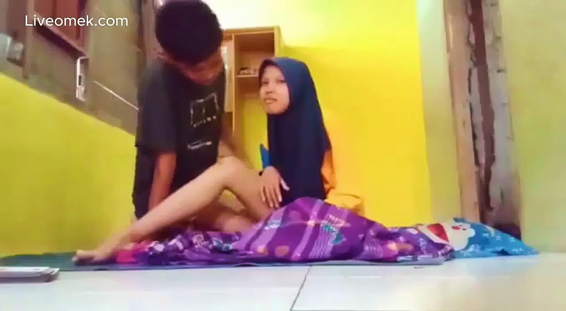 Bunda Cichi Makin Cantik Ngangkang Omek