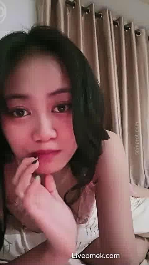 Cassandra Imut Tocil Show Omek Di Kamar Mandi