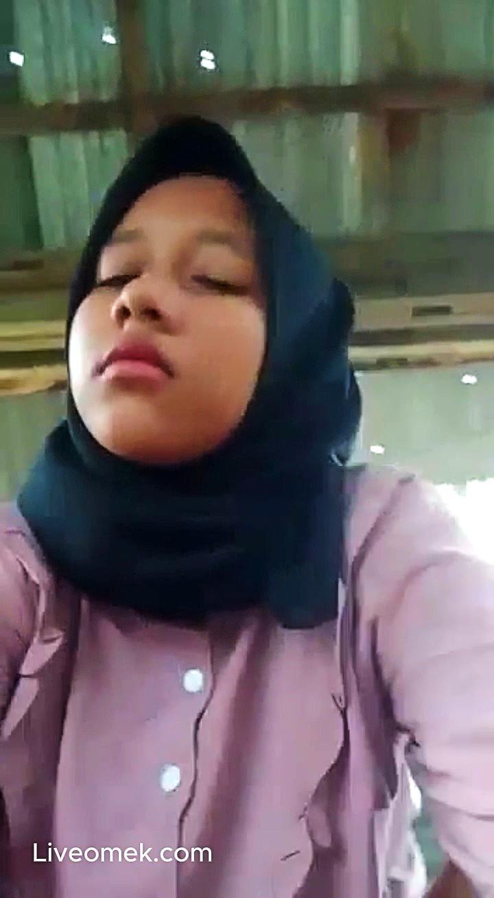 Digoyang Pacar Tocil