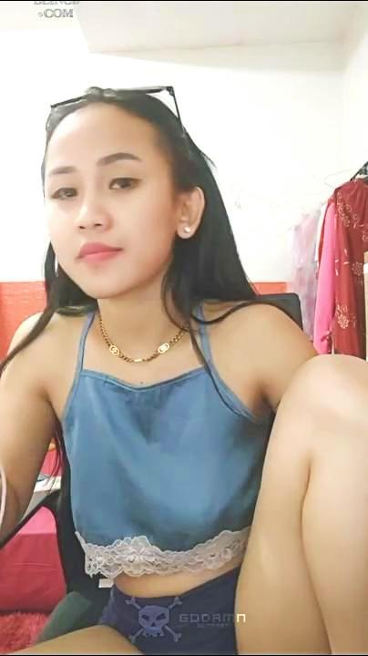 Gingsul Cewek Cantik Hot Pamer Memeknya