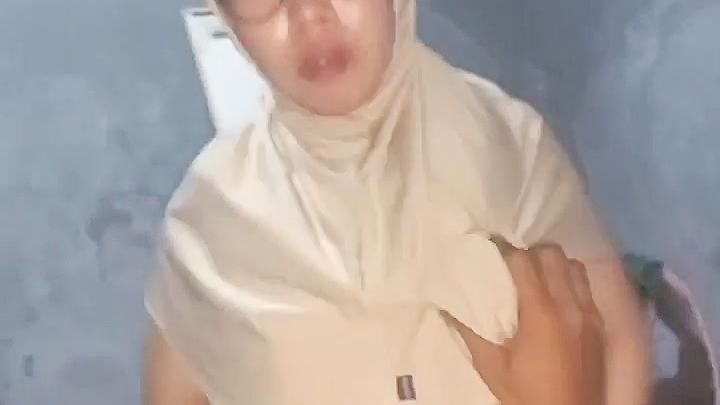 Ketagihan Full Servis Lonte Berjilbab