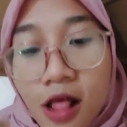 Cewek Jilbab Sange Sendiri Mendesah Pamer Meki