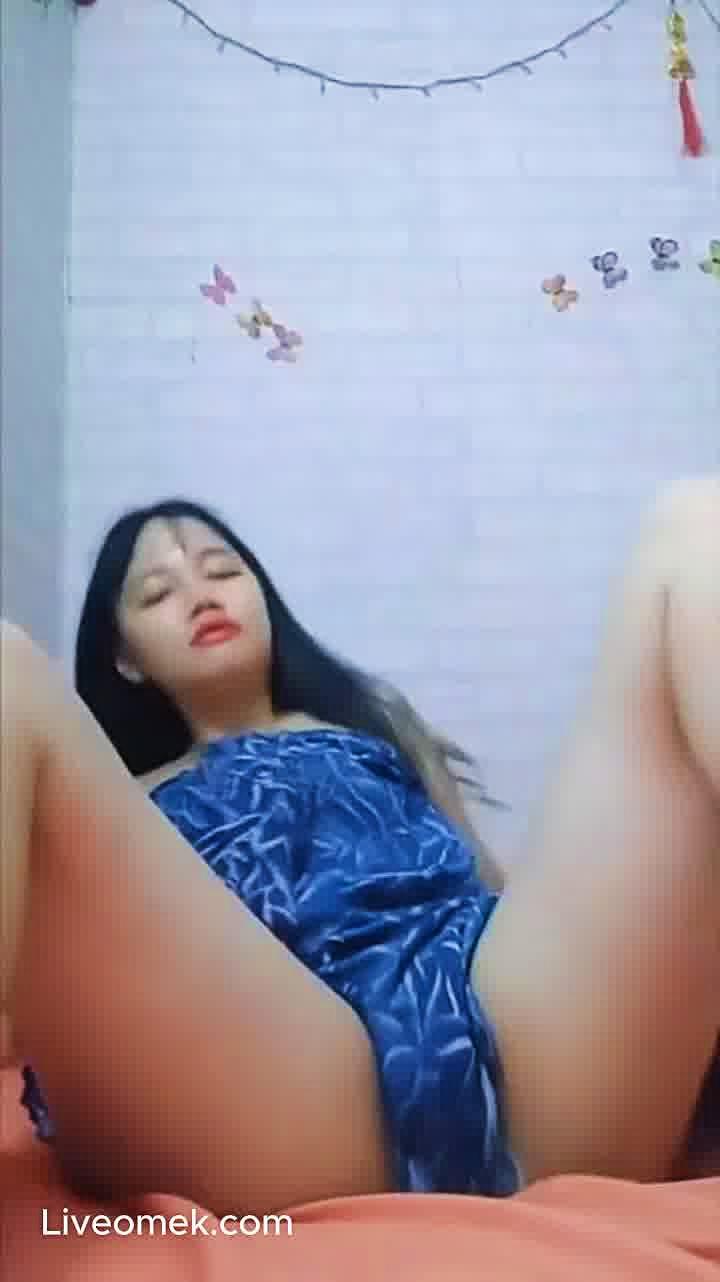 Nyai Ester Ngangkang Sangat Menggoda