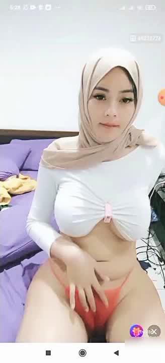 Rounde 2 Honey ML Sepong Otong Bule