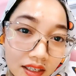 Ibu Guru Bra Pink Pamer Belahan Nenen Besar