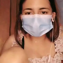 Lucifer Pamer Memek Dibuka Pinggir Cdnya