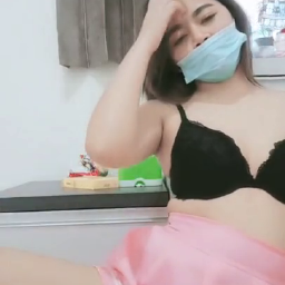 Chika Hot Daleman Pengen Dibelai